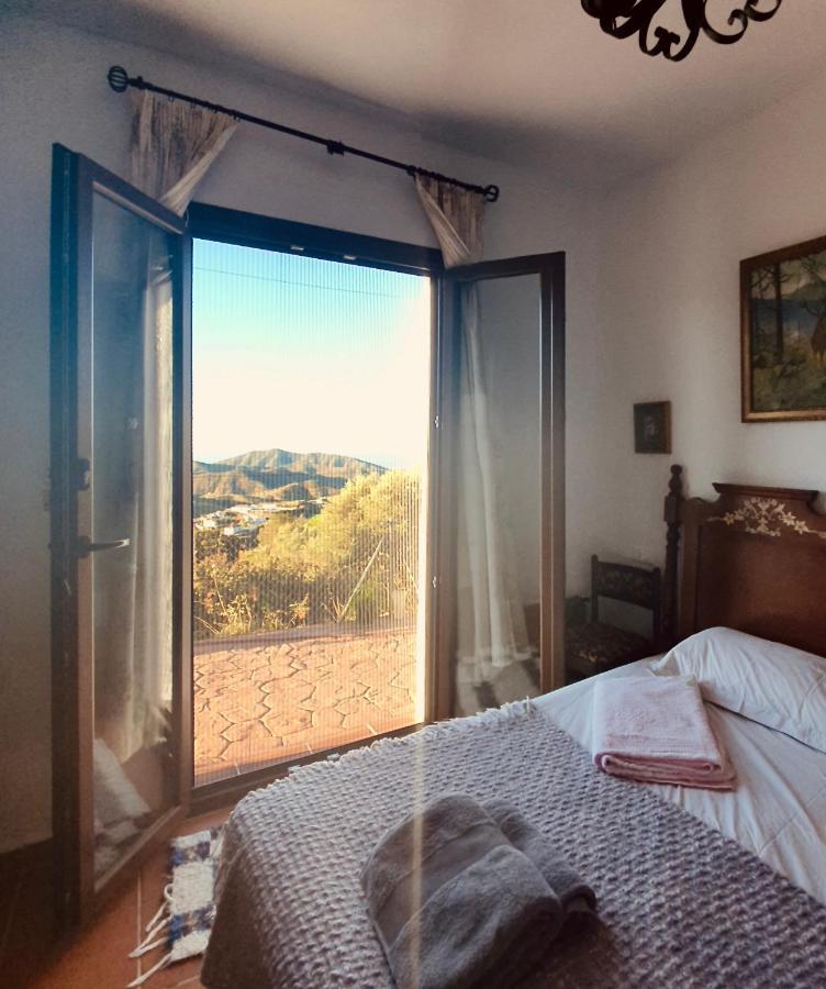 En-Suite Bedroom With Private Entrance At Casa Sofija Sedella Екстериор снимка